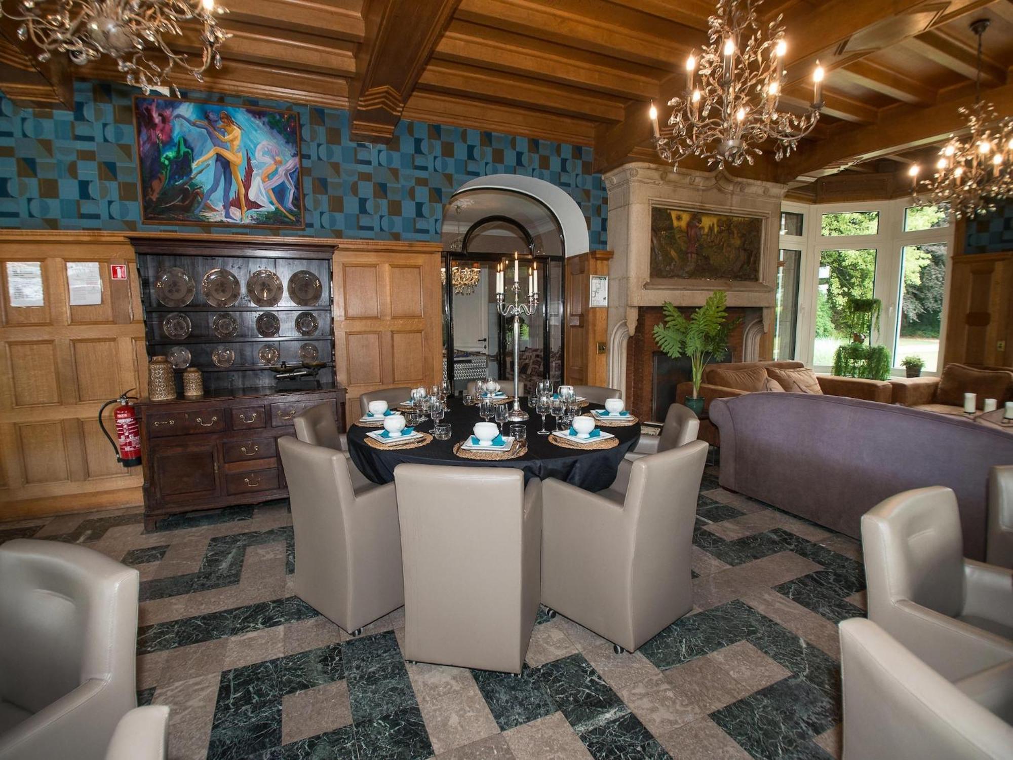 Luxurious Castle With Hot Tub In The Belgian Villa Jamoigne Bagian luar foto