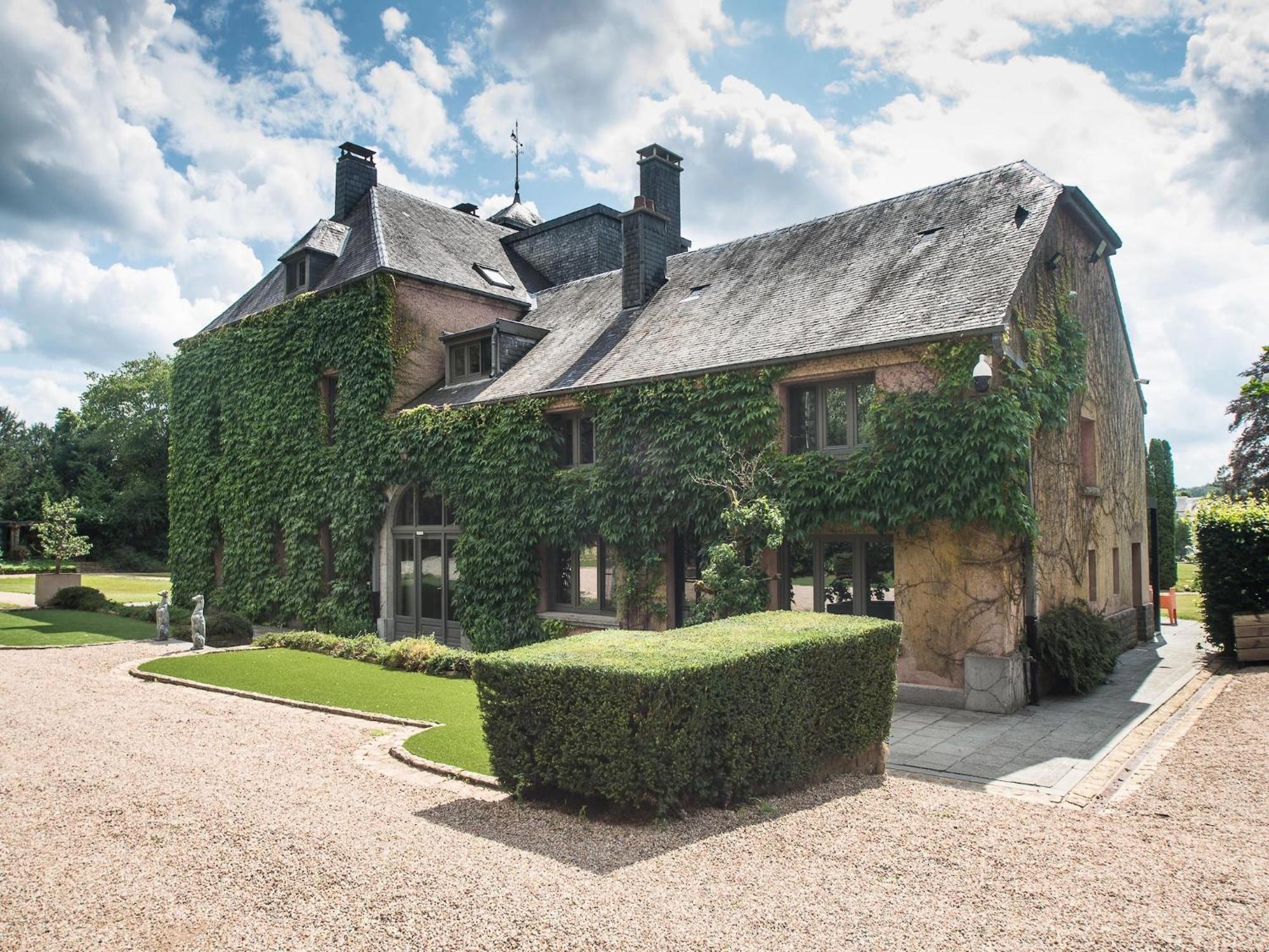 Luxurious Castle With Hot Tub In The Belgian Villa Jamoigne Bagian luar foto